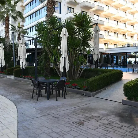 Coastal Calm Apartman *