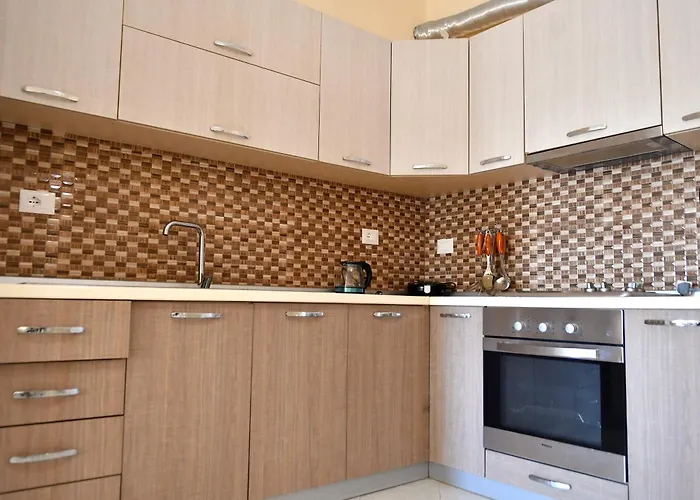 Coastal Calm Голем